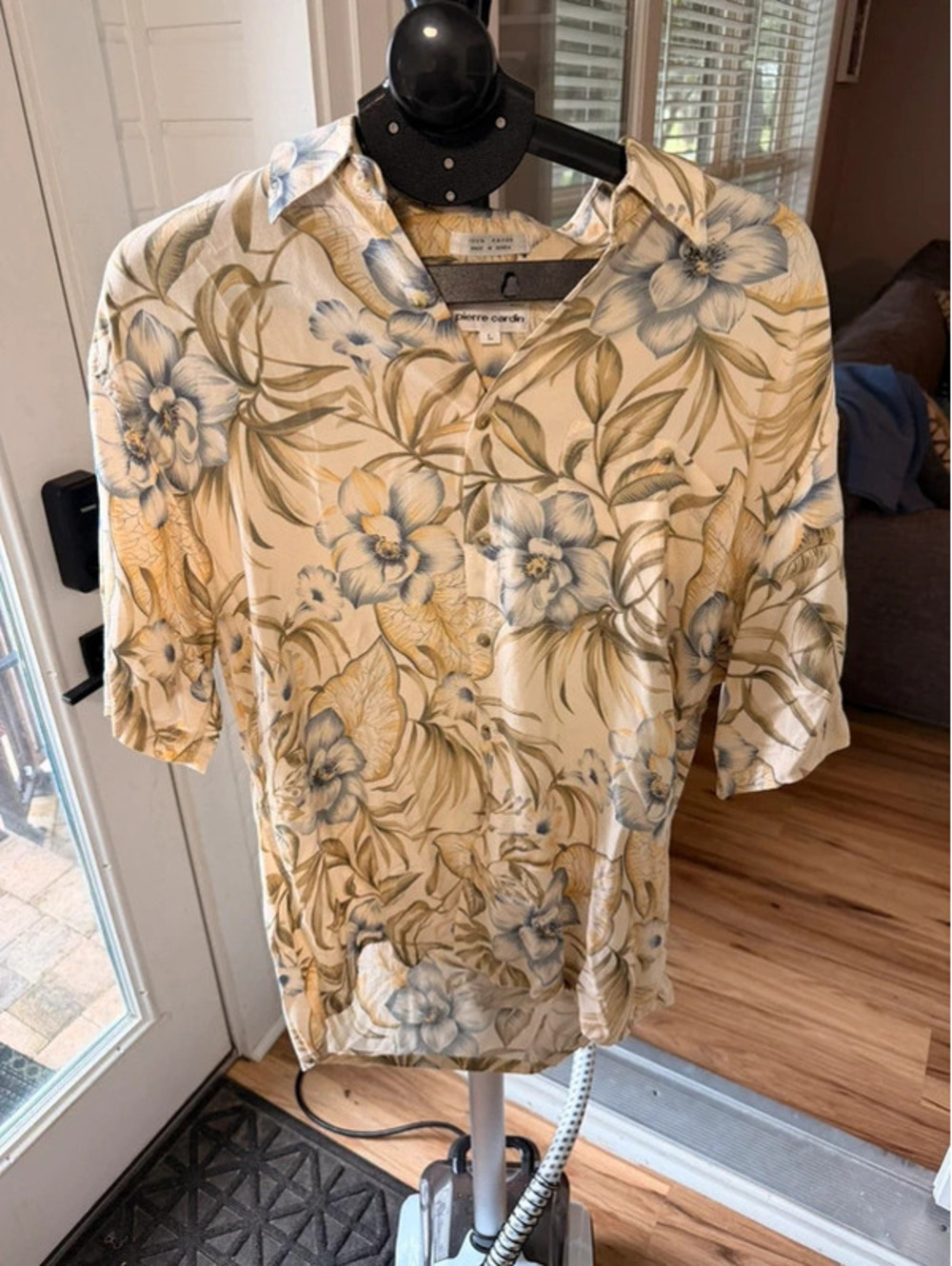 Pierre Cardin Men's Rayon Hawaiian Shirt Large Beige Blue Floral